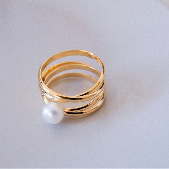 Gold Crossover Pearl Ring Size 6 - Picture 6 of 7